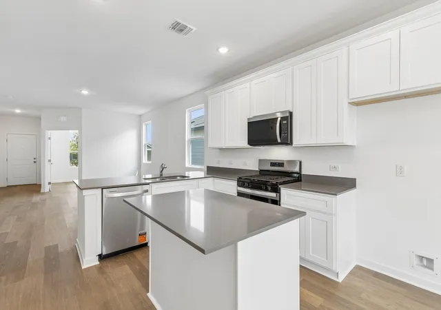 Photo 4 of Single family home for sale at 256 Elk Ave, San Marcos, TX 78666 | MLS# 2696972 | Listing updated on 2026-09-14