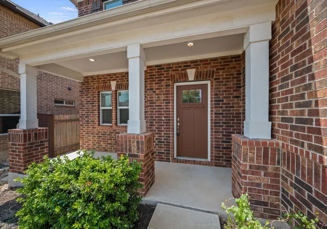 Photo 3 of Single family home for sale at 1613 Sonny Dr, Leander, TX 78641 | MLS# 5278239 | Listing updated on 2026-10-02