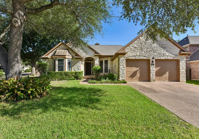 Photo 2 of Single family home for sale at 10020 Majorca Dr, Austin, TX 78717 | MLS# 2301963 | Listing updated on 2026-09-14