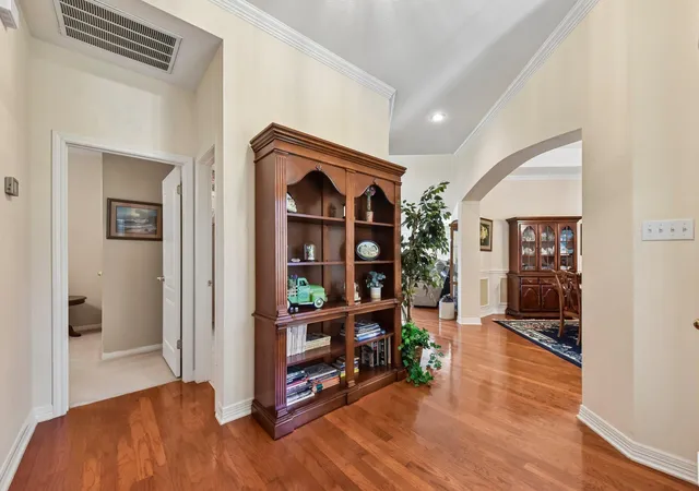 Photo 4 of Single family home for sale at 10020 Majorca Dr, Austin, TX 78717 | MLS# 2301963 | Listing updated on 2026-09-14