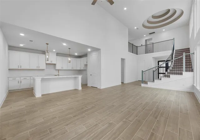 Photo 3 of Sale Pending at 125 Railhead Dr, Georgetown, TX 78633 | MLS# 9417289 | Listing updated on 2026-09-15