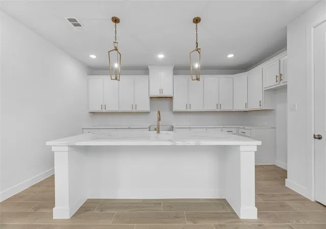 Photo 4 of Sale Pending at 125 Railhead Dr, Georgetown, TX 78633 | MLS# 9417289 | Listing updated on 2026-09-15