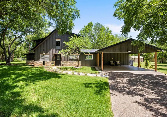 Photo 1 of Sale Pending at 610 Redbud Trl, Austin, TX 78748 | MLS# 4001259 | Listing updated on 2026-10-16