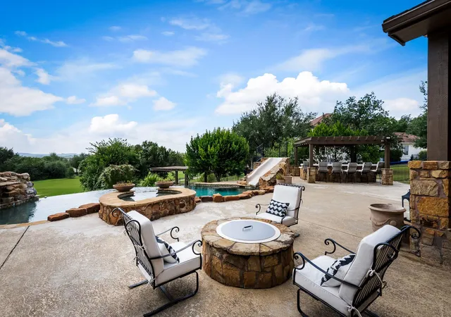 Photo 2 of Sale Pending at 1801 Eagles Glen Cv, Austin, TX 78732 | MLS# 3391024 | Listing updated on 2026-09-24