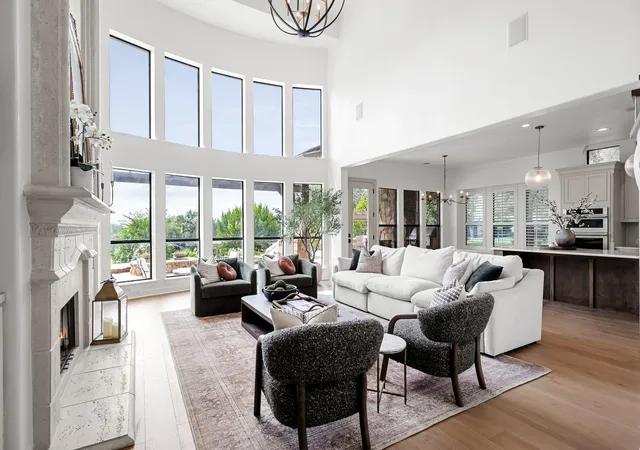 Photo 4 of Sale Pending at 1801 Eagles Glen Cv, Austin, TX 78732 | MLS# 3391024 | Listing updated on 2026-09-24