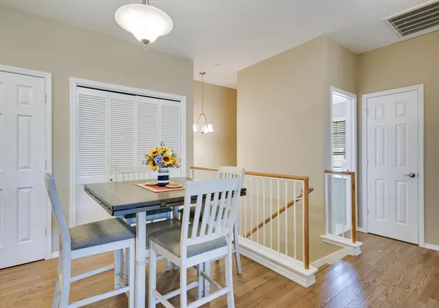 Photo 4 of Condo for sale at 9201 Brodie Ln #1501, Austin, TX 78748 | MLS# 1190128 | Listing updated on 2026-09-12