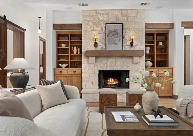 Photo 2 of Single family home for sale at 2618 Pecos St, Austin, TX 78703 | MLS# 3385013 | Listing updated on 2026-09-14