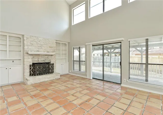 Photo 4 of Single family home for sale at 1707 Brokenshoe Dr, Round Rock, TX 78681 | MLS# 5332464 | Listing updated on 2026-09-29