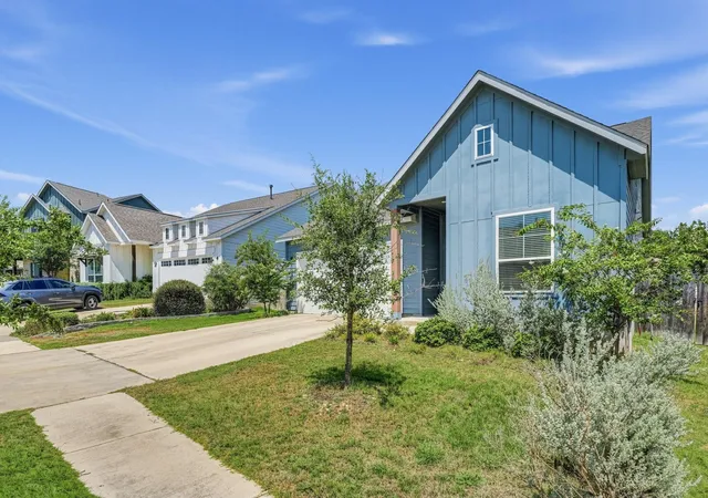 Photo 3 of Sale Pending at 145 Brooks Ranch Dr, Kyle, TX 78640 | MLS# 2171607 | Listing updated on 2026-10-06