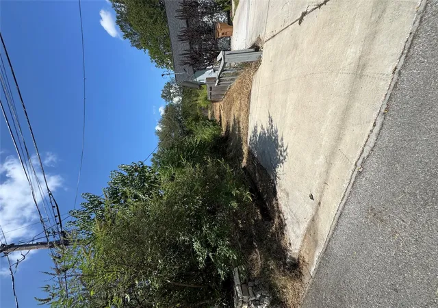 Photo 2 of Land for sale at 1196 Em Franklin Ave, Austin, TX 78721 | MLS# 4631001 | Listing updated on 2026-09-28