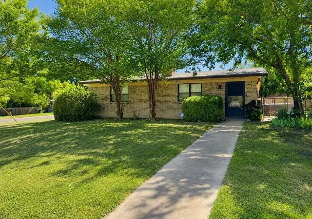 Photo 2 of Multi family home for sale at 601 E Covington Dr #A & B, Austin, TX 78753 | MLS# 1420721 | Listing updated on 2026-09-12