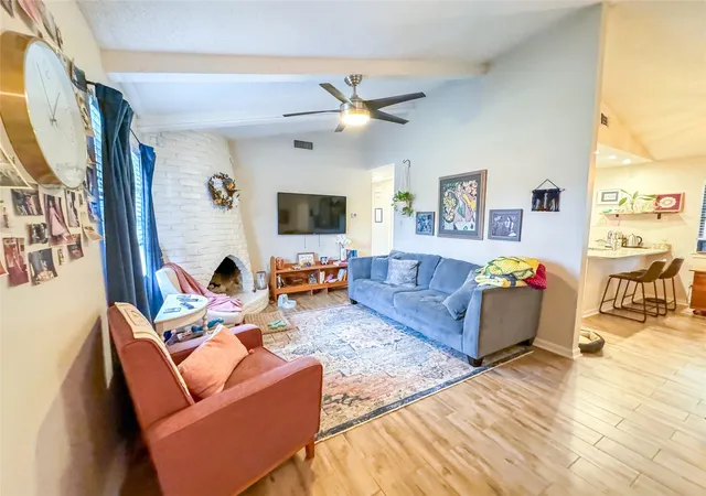 Photo 4 of House for sale at 601 E Covington Dr #A & B, Austin, TX 78753 | MLS# 1420721 | Listing updated on 2026-09-12