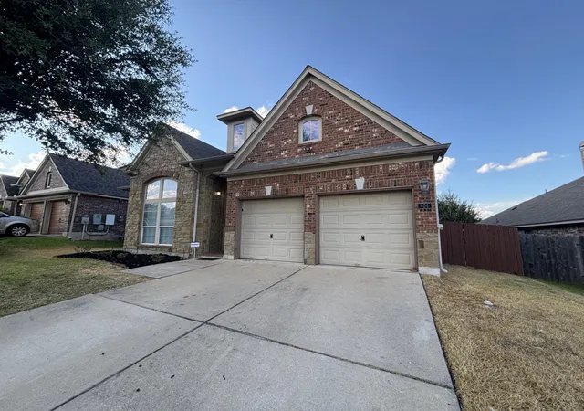 Photo 1 of Single family home for sale at 404 E Nakoma Dr, Hutto, TX 78634 | MLS# 3084258 | Listing updated on 2026-09-20