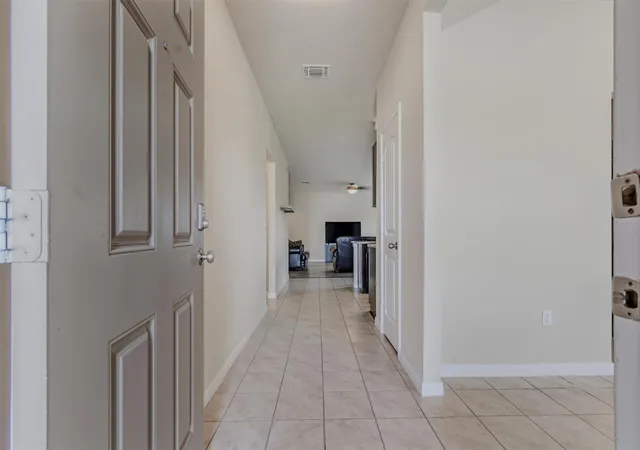 Photo 3 of Single family home for sale at 176 Dusky Thrush Dr, Kyle, TX 78640 | MLS# 9423806 | Listing updated on 2026-09-26