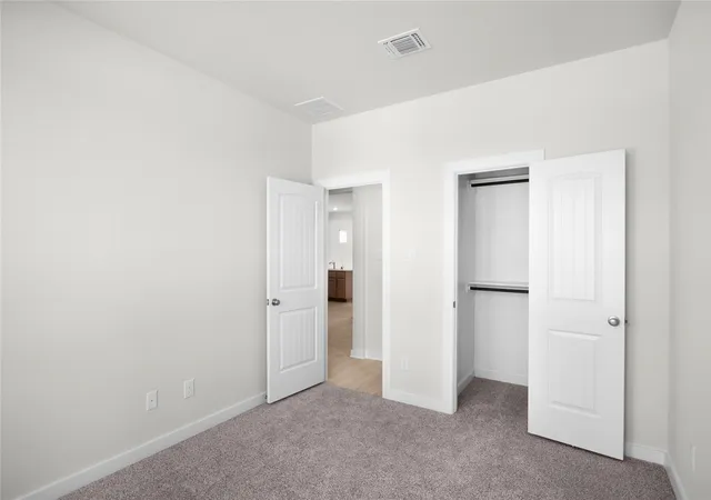 Photo 4 of Single family home for sale at 1108 Stonehill Dr, Georgetown, TX 78633 | MLS# 4114227 | Listing updated on 2026-09-15
