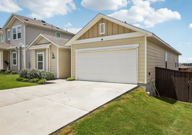 Photo 3 of Single family home for sale at 11604 Comano Dr, Austin, TX 78747 | MLS# 5223155 | Listing updated on 2026-10-10