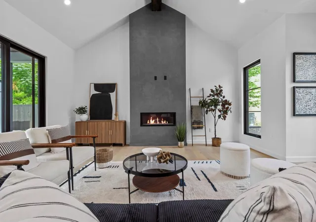 Photo 2 of Single family home for sale at 1803 Palo Duro Rd, Austin, TX 78757 | MLS# 5215851 | Listing updated on 2026-10-25