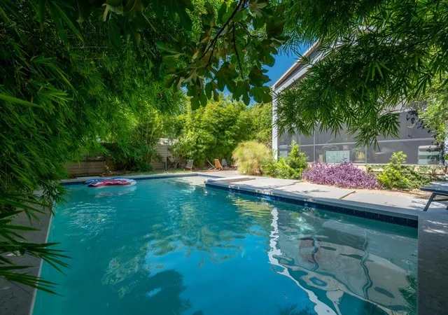 Photo 1 of Single family home for sale at 5513 Duval St, Austin, TX 78751 | MLS# 9188768 | Listing updated on 2026-09-14