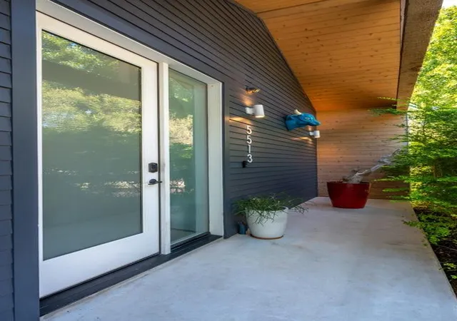Photo 3 of Single family home for sale at 5513 Duval St, Austin, TX 78751 | MLS# 9188768 | Listing updated on 2026-10-06