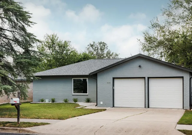 Photo 2 of Single family home for sale at 6101 London Dr, Austin, TX 78745 | MLS# 2218253 | Listing updated on 2026-09-15