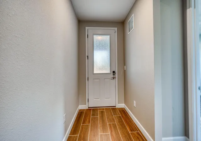 Photo 4 of Single family home for sale at 101 Plumbago Ln, Marble Falls, TX 78654 | MLS# 9191921 | Listing updated on 2026-09-12