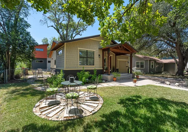 Photo 2 of Single family home for sale at 2709 Geraghty Ave, Austin, TX 78757 | MLS# 8912554 | Listing updated on 2026-10-07
