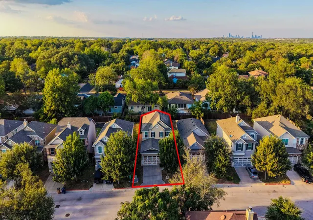 Photo 2 of Single family home for sale at 904 Emory Tree Dr, Austin, TX 78748 | MLS# 3052833 | Listing updated on 2026-09-15