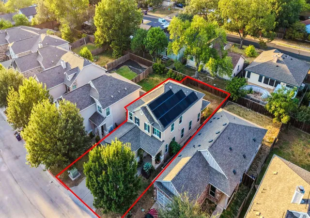 Photo 3 of Single family home for sale at 904 Emory Tree Dr, Austin, TX 78748 | MLS# 3052833 | Listing updated on 2026-09-15