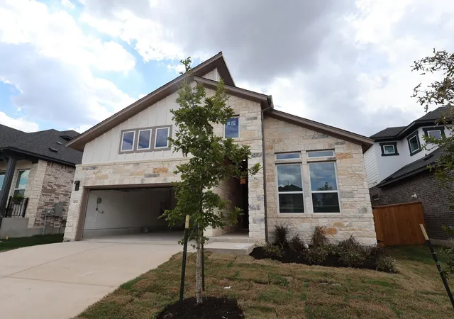 Photo 2 of Single family home for sale at 466 Bishop Wood Rd, Dripping Springs, TX 78620 | MLS# 8377145 | Listing updated on 2026-09-15