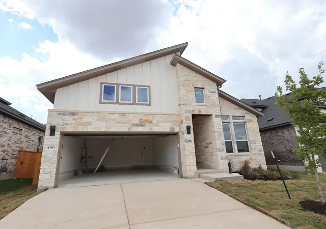 Photo 3 of Single family home for sale at 466 Bishop Wood Rd, Dripping Springs, TX 78620 | MLS# 8377145 | Listing updated on 2026-09-15