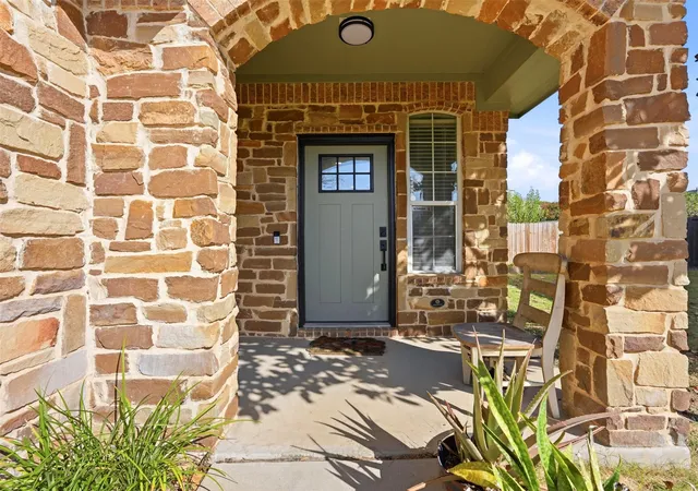 Photo 4 of Single family home for sale at 164 Caddis Cv, Kyle, TX 78640 | MLS# 7621187 | Listing updated on 2026-10-09