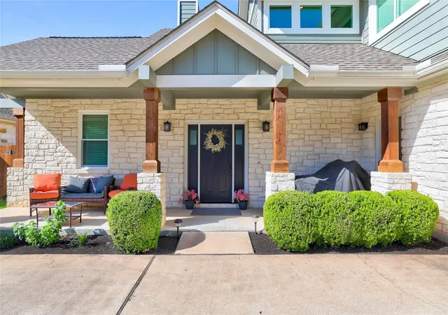 Photo 3 of Single family home for sale at 555 River Blf Cir, Georgetown, TX 78626 | MLS# 9269523 | Listing updated on 2026-10-09