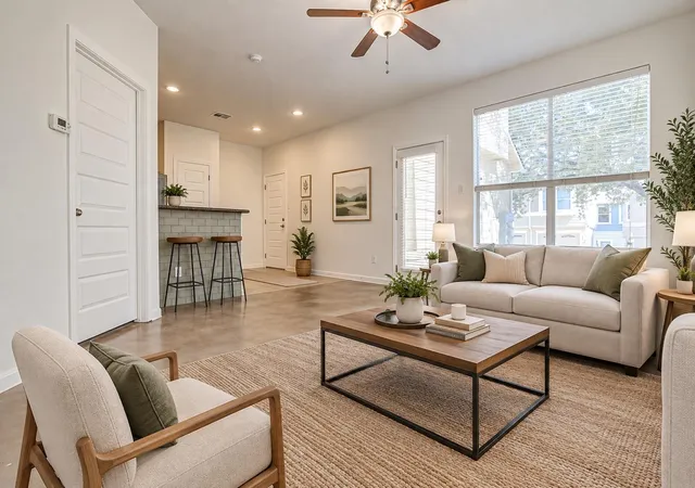 Listing Photo 5 - Condo for sale in building located at 1904 Tramson Dr, Austin, TX 78741 - Unit #95C