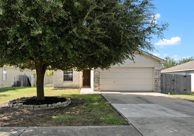 Photo 1 of Sale Pending at 311 Phillips St, Hutto, TX 78634 | MLS# 6824122 | Listing updated on 2026-10-26