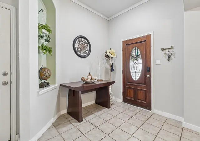 Photo 3 of Single family home for sale at 302 Lone Star Blvd, Hutto, TX 78634 | MLS# 3191924 | Listing updated on 2026-10-06