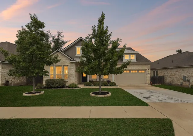 Photo 1 of Single family home for sale at 129 Ridgeview Ct, Georgetown, TX 78628 | MLS# 4103619 | Listing updated on 2026-10-27