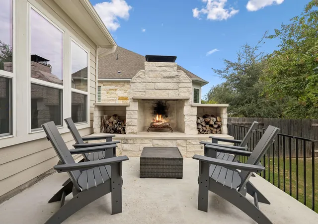 Photo 4 of Single family home for sale at 129 Ridgeview Ct, Georgetown, TX 78628 | MLS# 4103619 | Listing updated on 2026-10-27