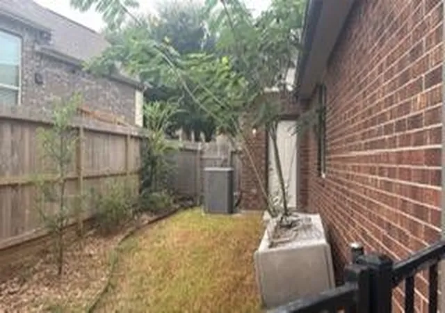 Photo 3 of Single family home for sale at 2411 Sunset Mist Ln, Conroe, TX 77304 | MLS# 5878326 | Listing updated on 2026-09-25