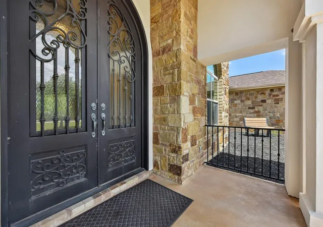 Photo 4 of Single family home for sale at 163 Powder Horn Rd, Bastrop, TX 78602 | MLS# 6303681 | Listing updated on 2026-09-11