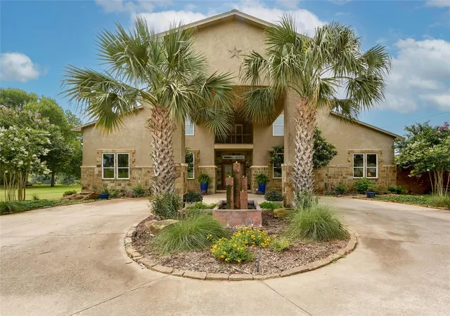 Photo 4 of Single family home for sale at 163 El Camino River Rd, Bastrop, TX 78602 | MLS# 8806171 | Listing updated on 2026-09-14