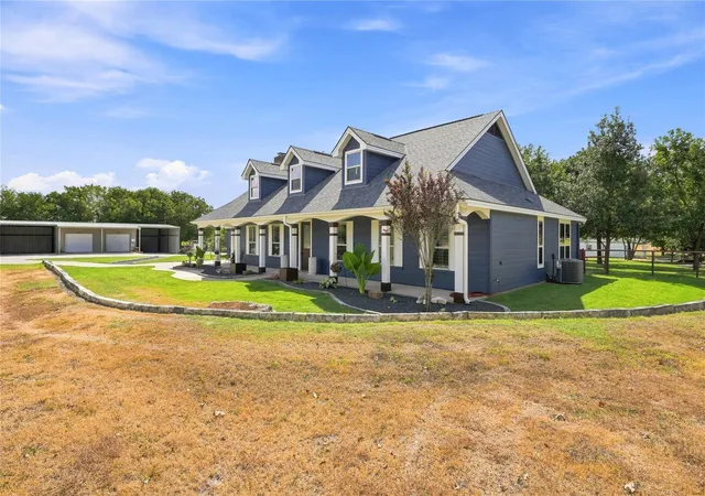 Photo 3 of Single family home for sale at 1475 County Rd 315, Jarrell, TX 76537 | MLS# 4503750 | Listing updated on 2026-09-24