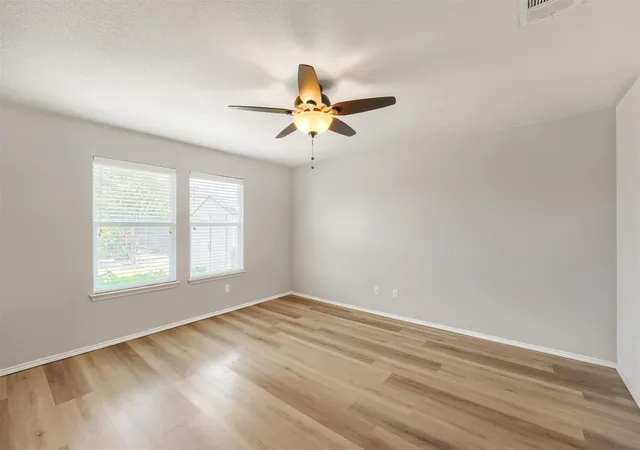 Photo 4 of Single family home for sale at 13200 Ring Dr, Manor, TX 78653 | MLS# 1155282 | Listing updated on 2026-10-08