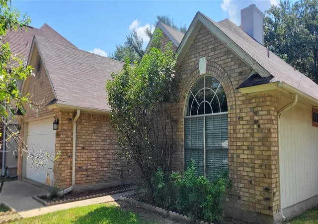 Photo 2 of Single family home for sale at 1900 Old Ml Rd, Cedar Park, TX 78613 | MLS# 8816937 | Listing updated on 2026-09-15