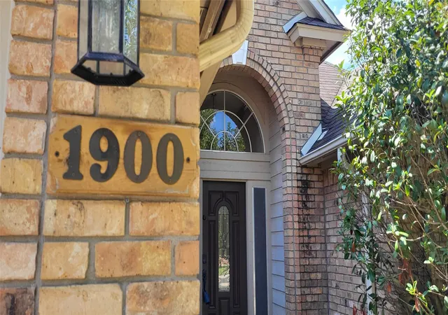 Photo 3 of Single family home for sale at 1900 Old Ml Rd, Cedar Park, TX 78613 | MLS# 8816937 | Listing updated on 2026-09-15