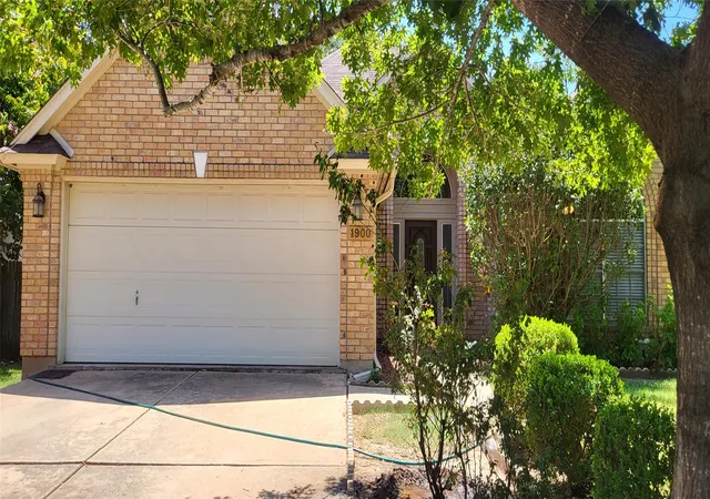 Photo 3 of Single family home for sale at 1900 Old Ml Rd, Cedar Park, TX 78613 | MLS# 8816937 | Listing updated on 2026-09-15