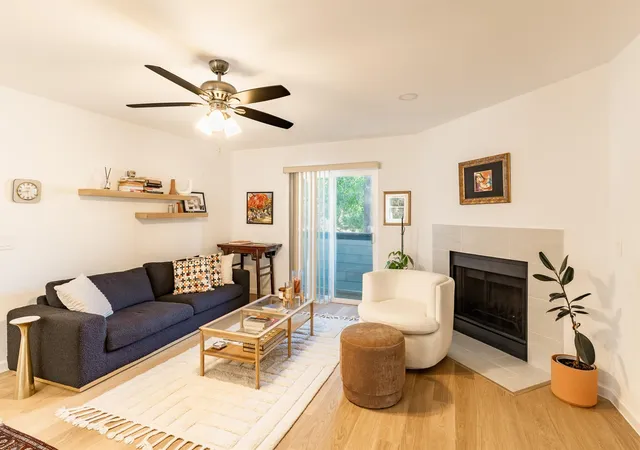 Listing Photo 4 - Condo for sale in building located at 903 Romeria Dr, Austin, TX 78757 - Unit #203