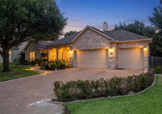 Photo 3 of Sale Pending at 402 Ridgetop Bnd, Cedar Park, TX 78613 | MLS# 8545199 | Listing updated on 2026-09-13