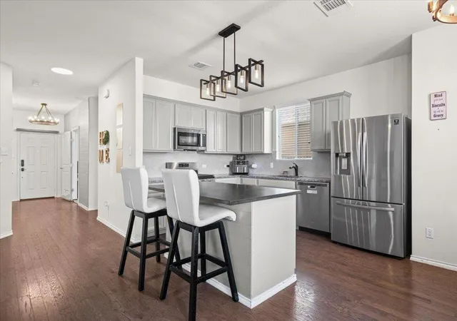 Photo 3 of Single family home for sale at 404 Perryville Loop, Liberty Hill, TX 78642 | MLS# 8525911 | Listing updated on 2026-09-25