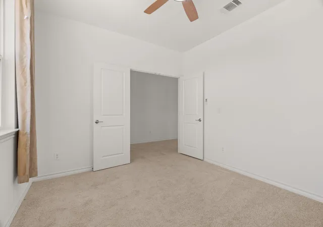 Photo 3 of Single family home for sale at 511 Diorite Cv, Liberty Hill, TX 78642 | MLS# 1731512 | Listing updated on 2026-09-15