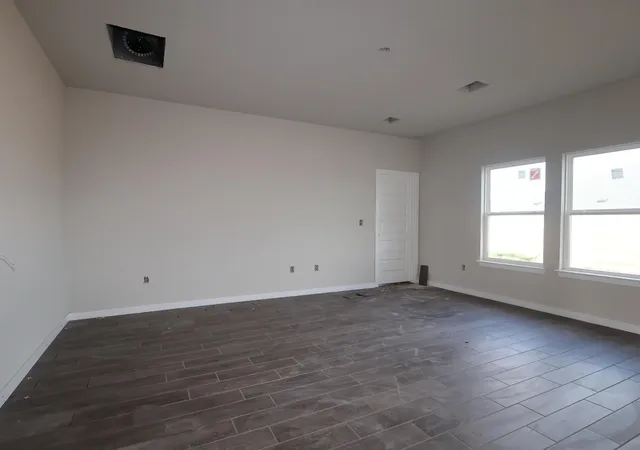 Photo 4 of Single family home for sale at 12208 Stilt Sandpiper Cv, Buda, TX 78610 | MLS# 6437118 | Listing updated on 2026-09-15